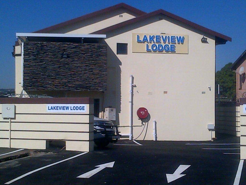 Lakeview Lodge